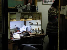 Engraver's workbench, Cadiz