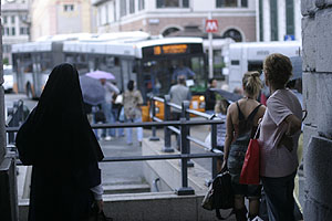 Bus stop near Piazza de Ferrari (Via XXV Aprile), Genova