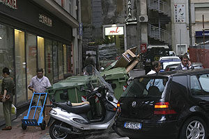 Clogged side street of Via XX Settembre, Genova