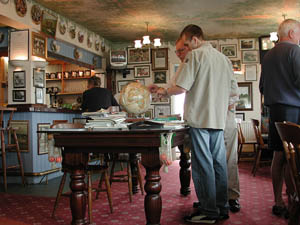 Globe spotters in a pub near Cambridge