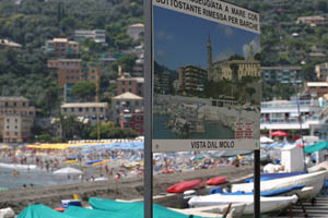Recco, Placard at mole, showing mole
