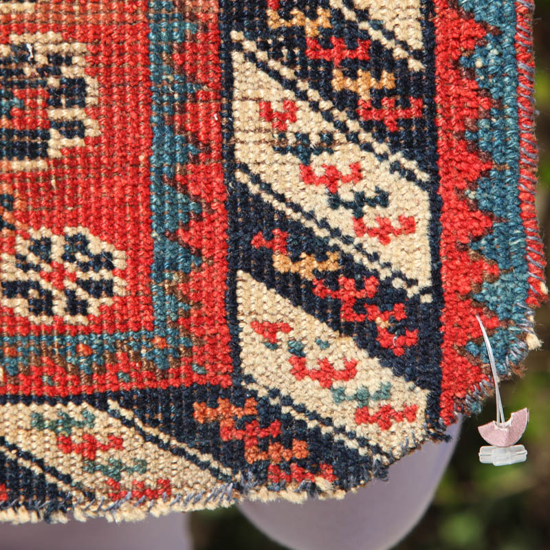 Afshar bag face - bottom right corner (rounded)