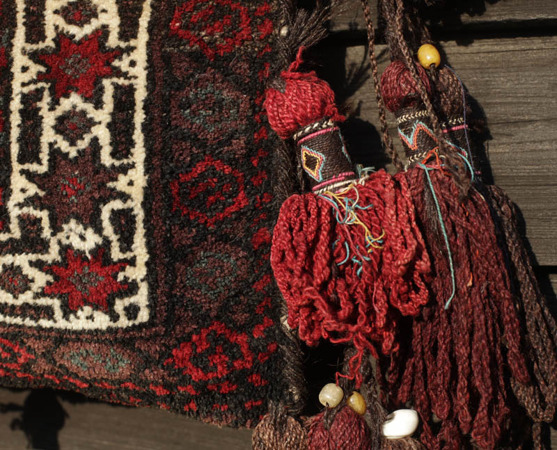 Baluch chanteh - lower right corner detail, tassels