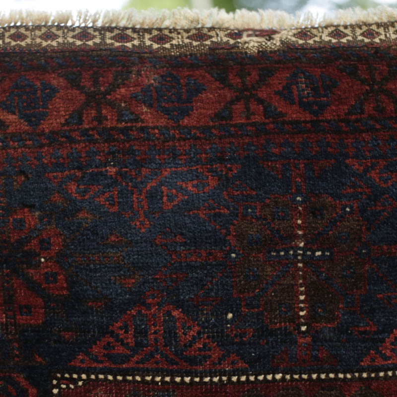 Baluch bag face - top border