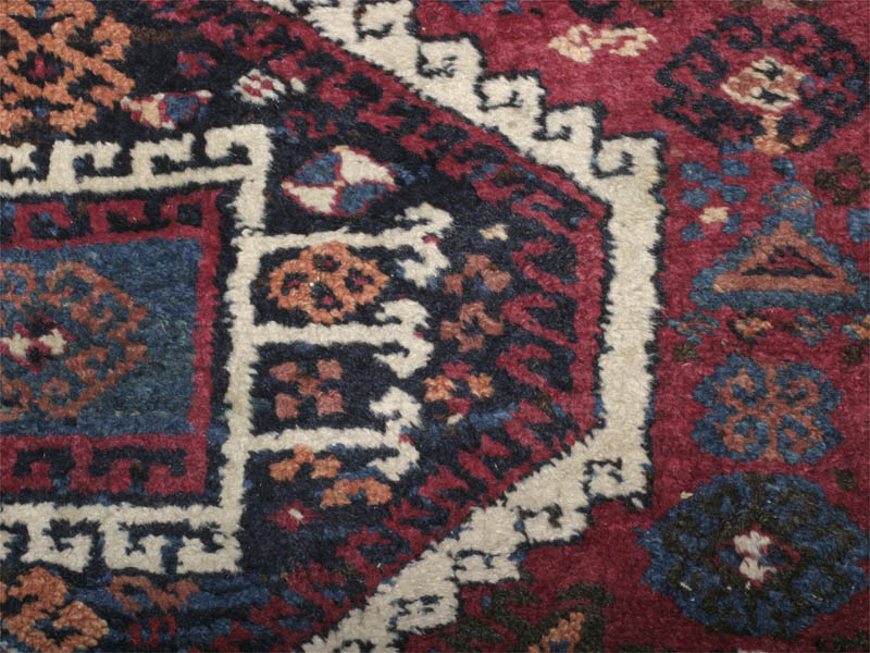 Gaziantep Kurdish rug, medallion detail