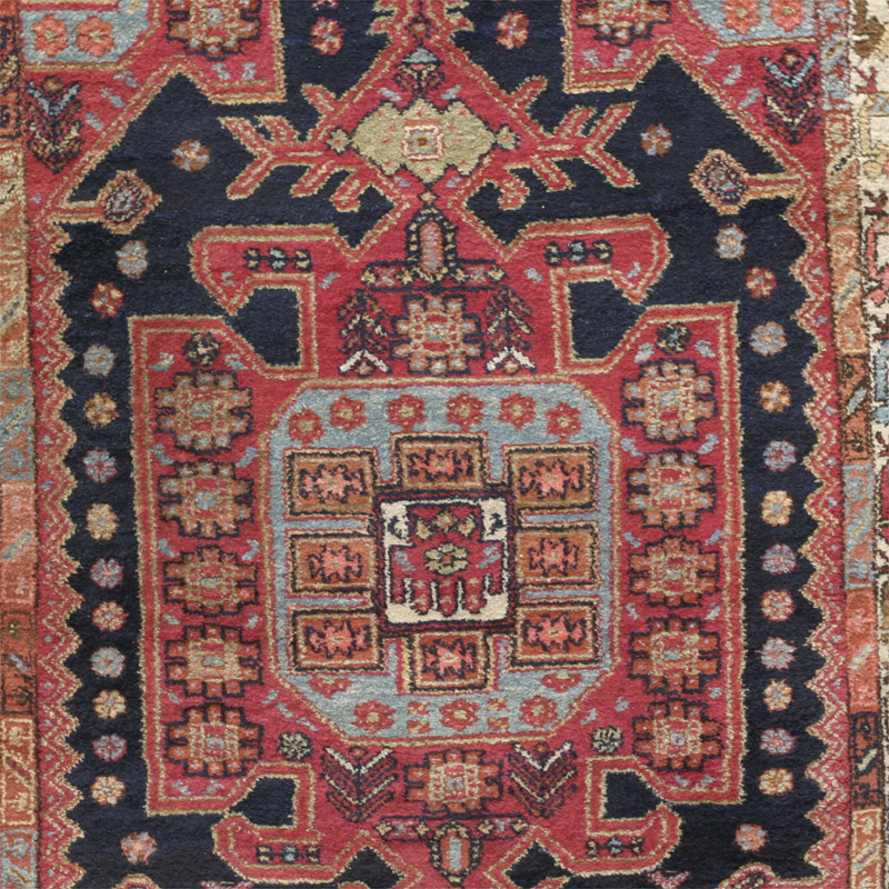 Hamadan Gharagan / Kharagan -central medallon