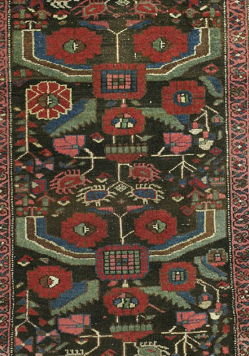 Pattern detail showing a very coarse rendering of the same design type