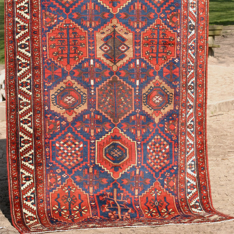 Kurdish hexagon lattice rug - bottom half