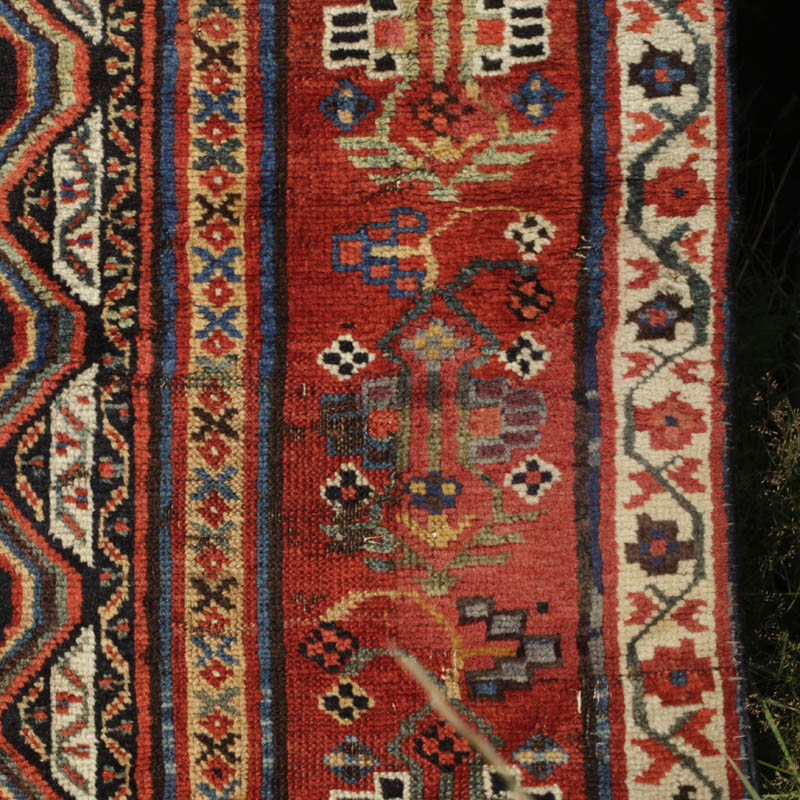 Khamseh rug - old repair 2