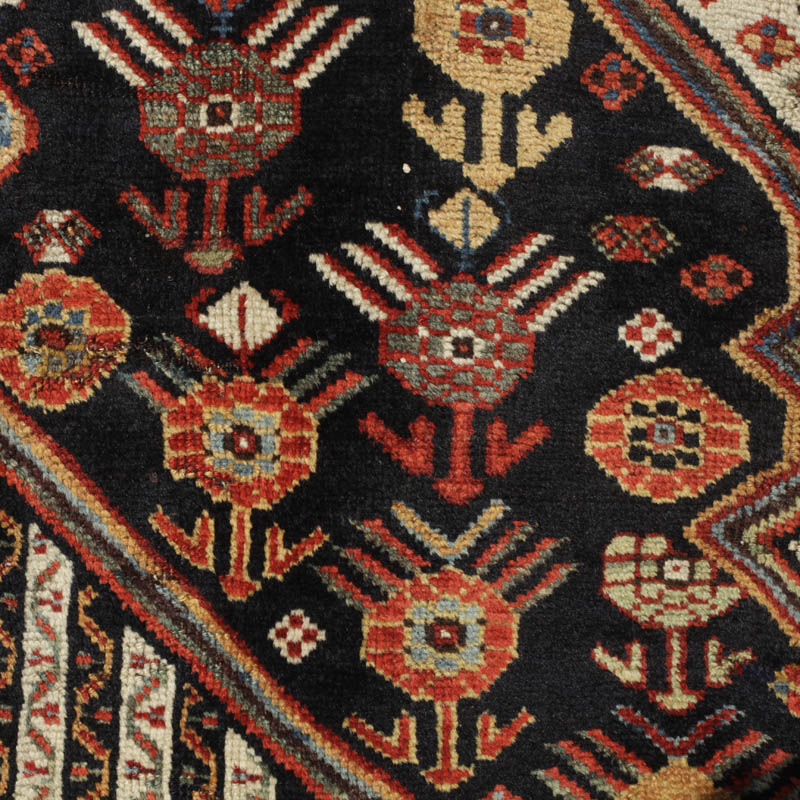 Khamseh rug - pile detail 1