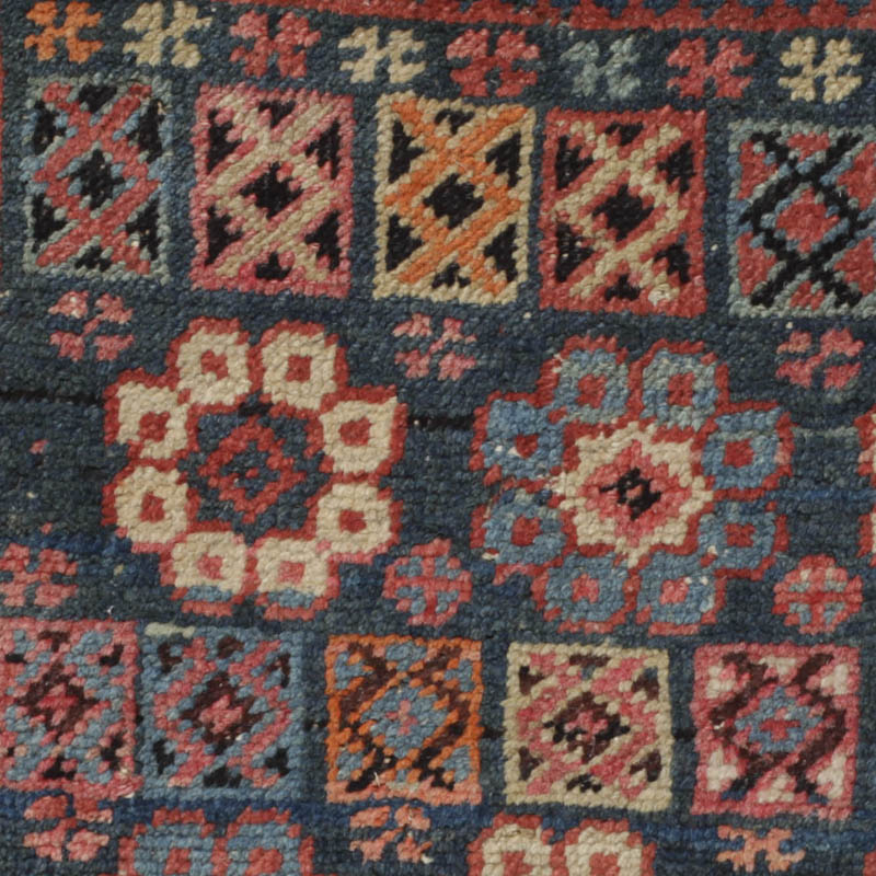 Qashqa'i bag face - pile detail view
