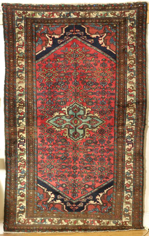 Hamadan rug, probably Qomb&acirc;d village